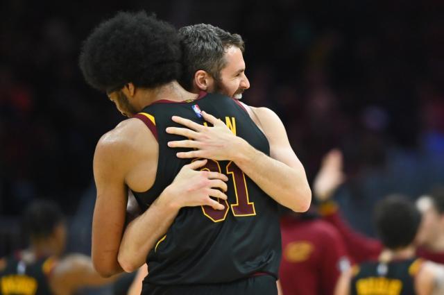 1637466433412088308.jpg USATSI_17014504.jpg